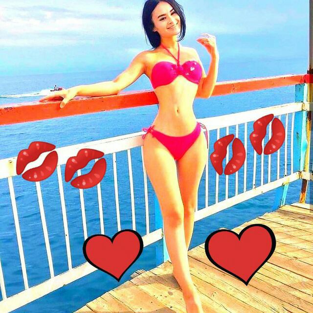 Yalangoch teleboshlovchilar pornosini onlayn tomosha qiling U toplar chuqur ekilgan va cummed.