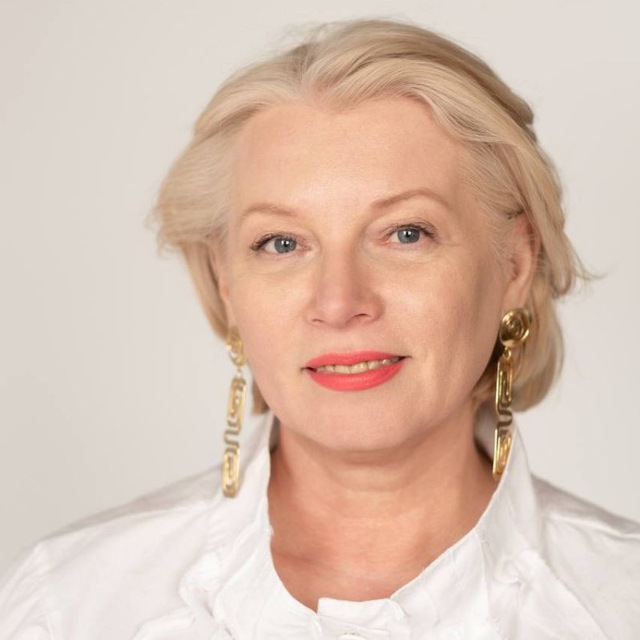 Светлана Комарова