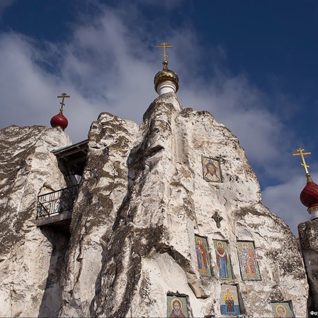 Костомаровский Спасский монастырь