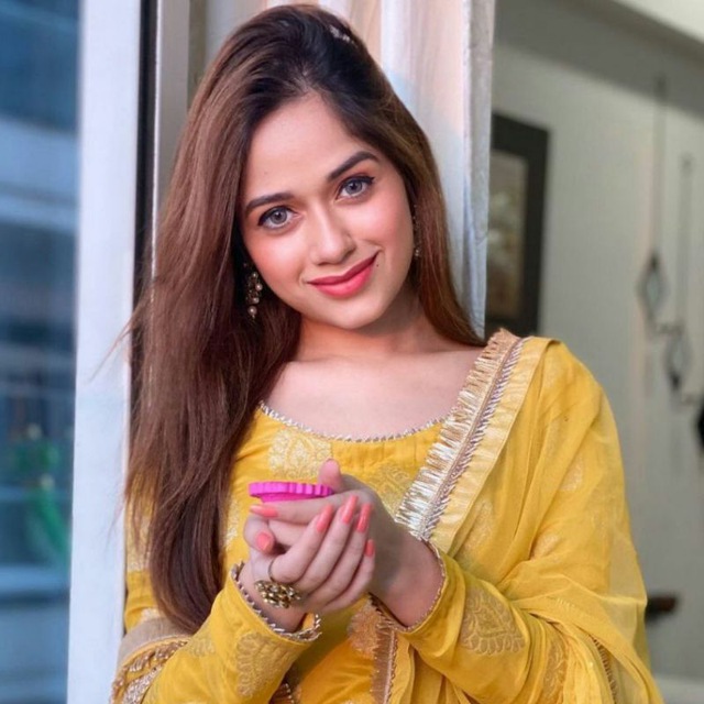 Jannat Zubair Rahmani ?