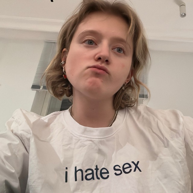 полинэ и ее мандеж