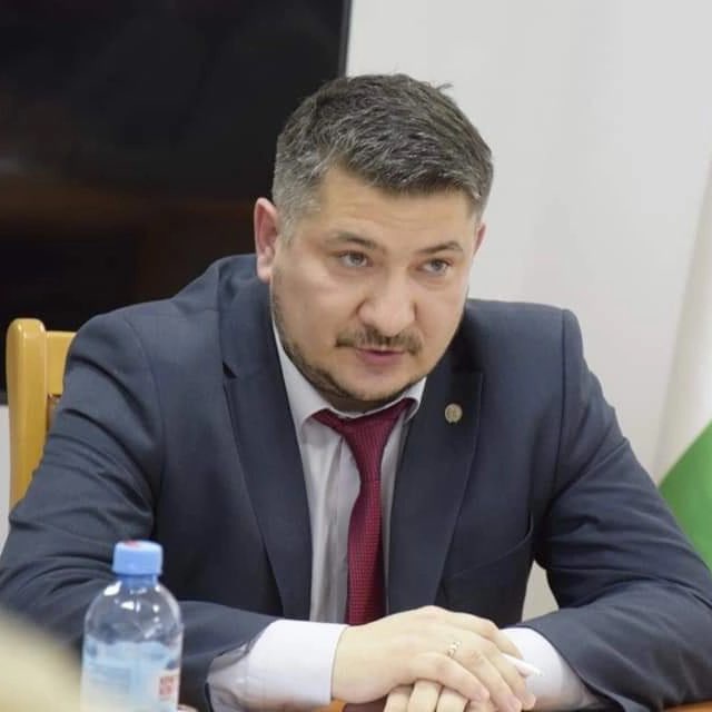Николай Ельников