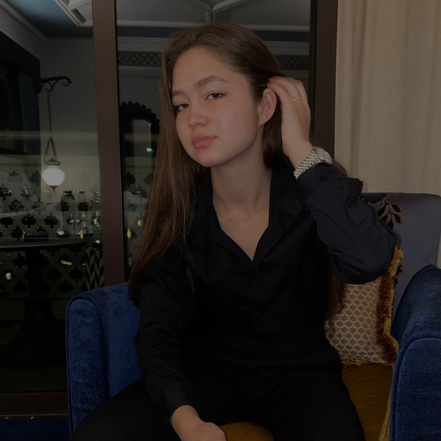 дома у Кариши