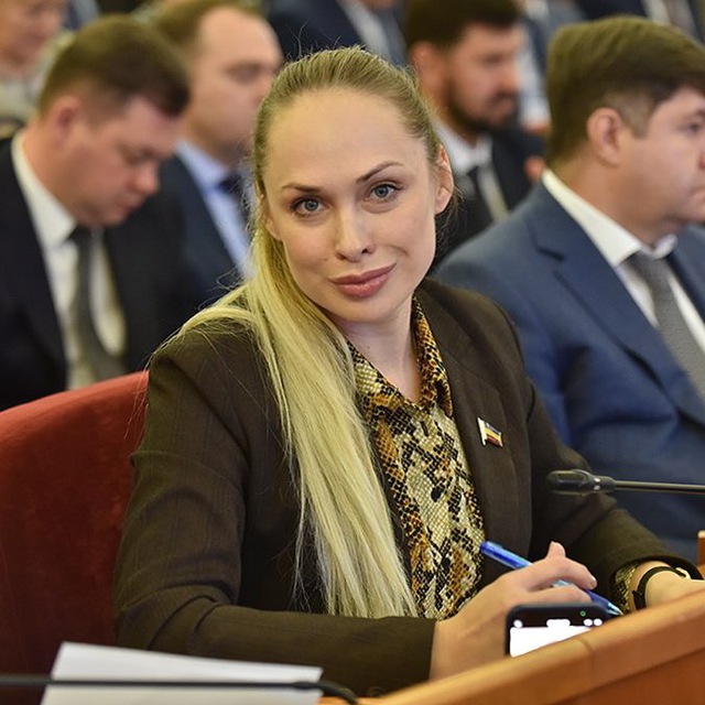 Депутат Полякова ?