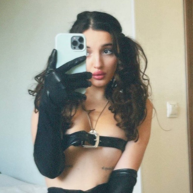 Yana Cat