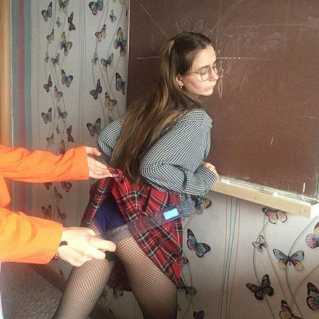 под юбкой у однокласниц  — AAAAAFjhVW9PLl5ewu7LTw — TGStat
