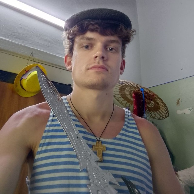ДЭОНИСИЙ ??