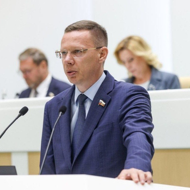 Виталий Назаренко